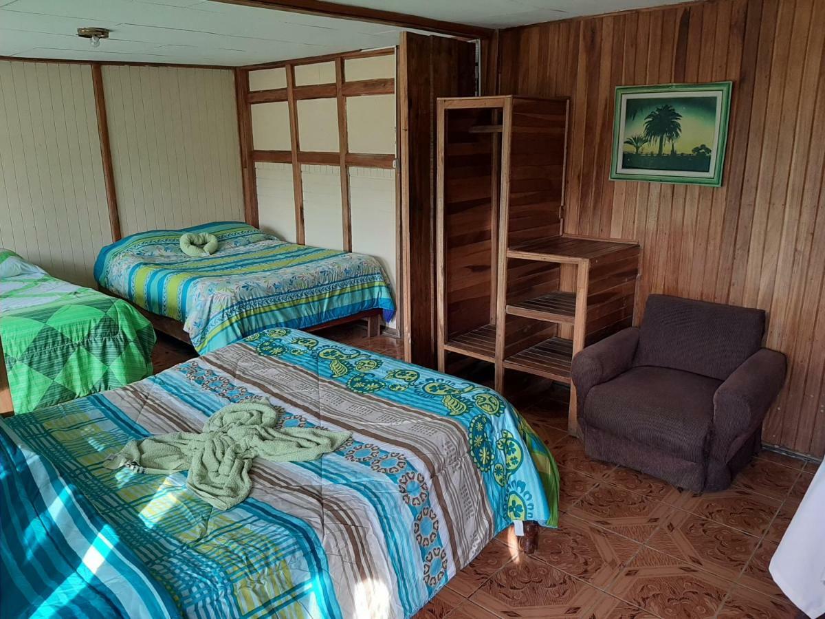 Green Mountain And Lodge ตูร์เรียลบา ภายนอก รูปภาพ